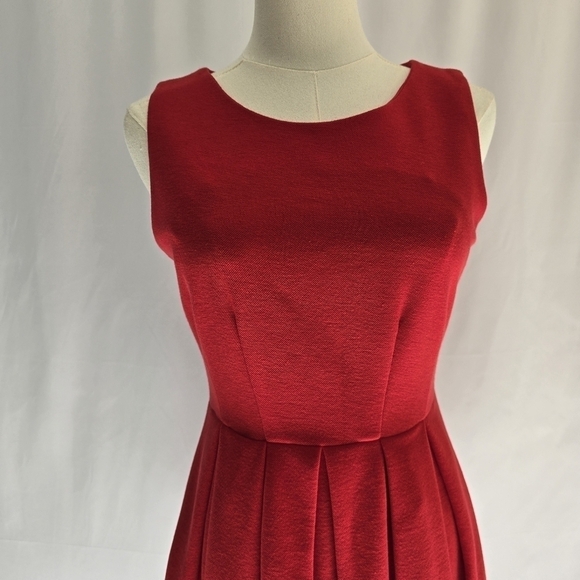 NWT Esley Sleeveless Red Pleated Fit and Flare Mini Dress Sz. S - Picture 3 of 12